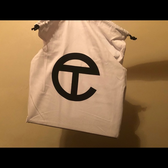 BRAND NEW Telfar Medium Oxblood Shopping Bag - Picture 3 of 6